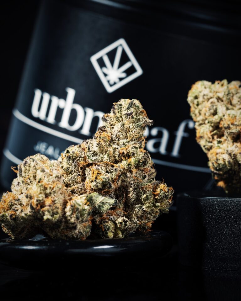 Urbn Leaf Flower